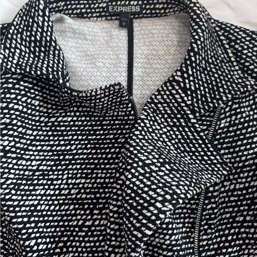 Express Monochrome Patterned Jacket - image 2
